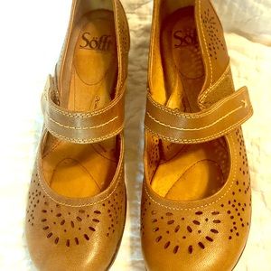 Sofft brand leather shoes